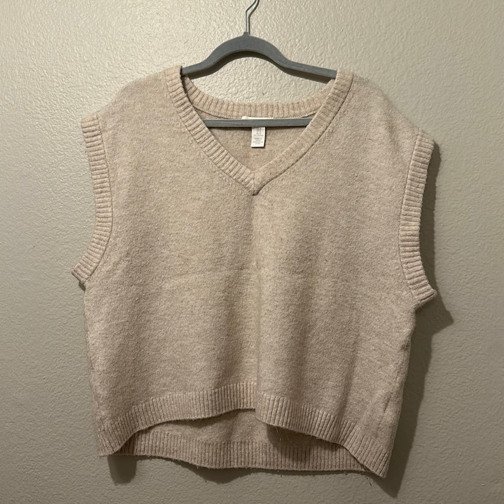 Oversized sweater vest